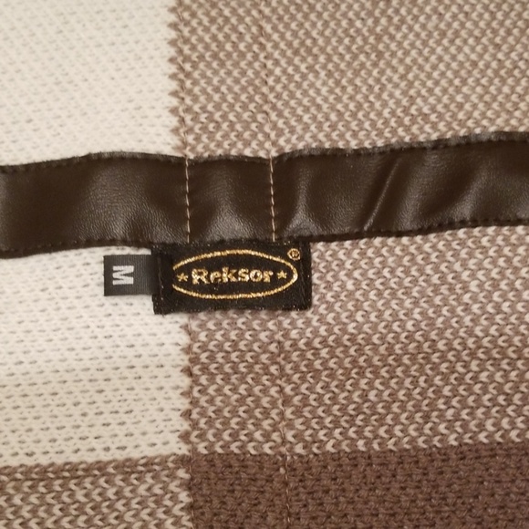 Asymmetrical jacket - Picture 3 of 4